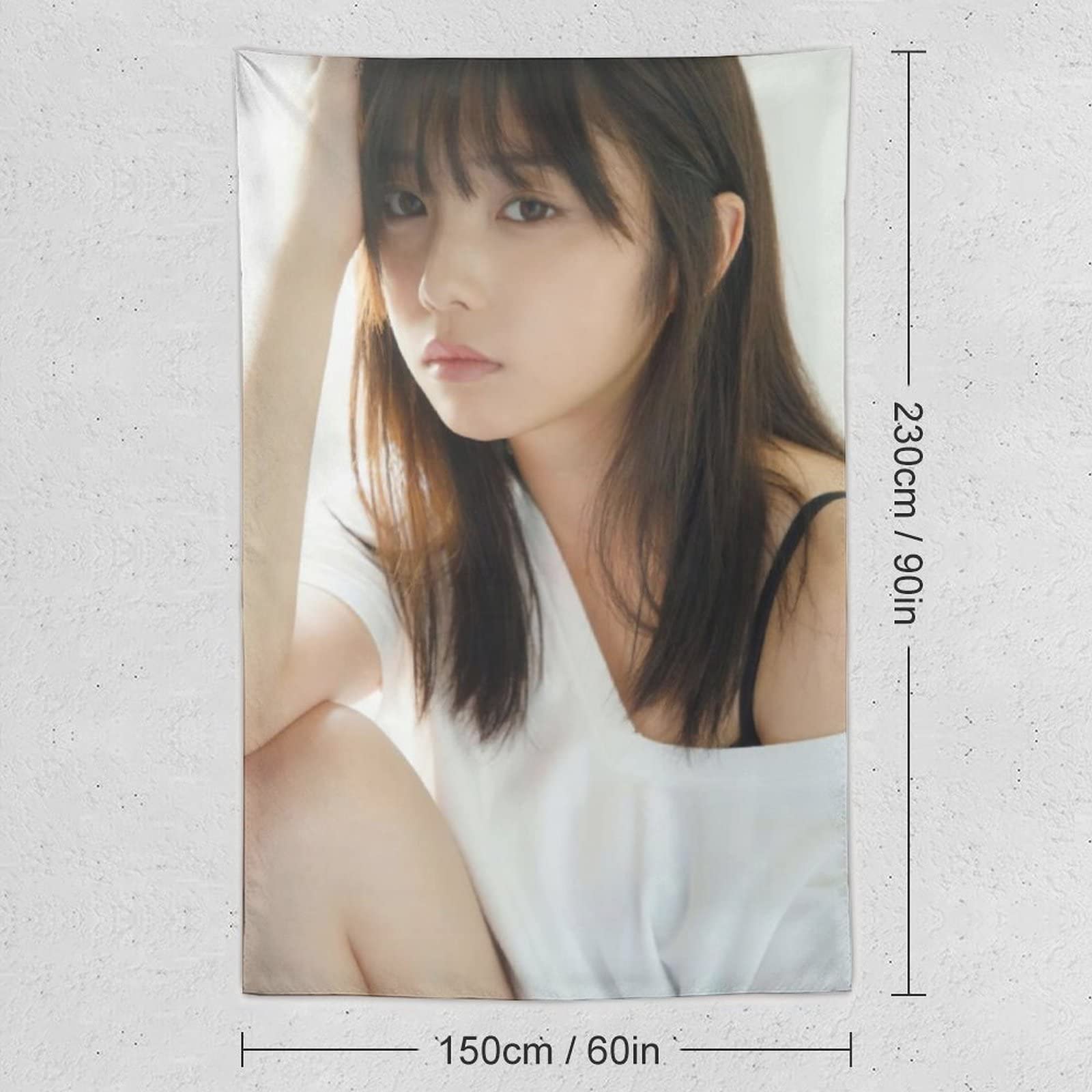 Amazon.co.jp: 与田祐希 セクシーな写真のポスター (33) タペストリー